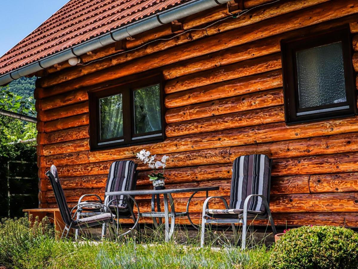 Home Eden Dobrenica Бихач Экстерьер фото