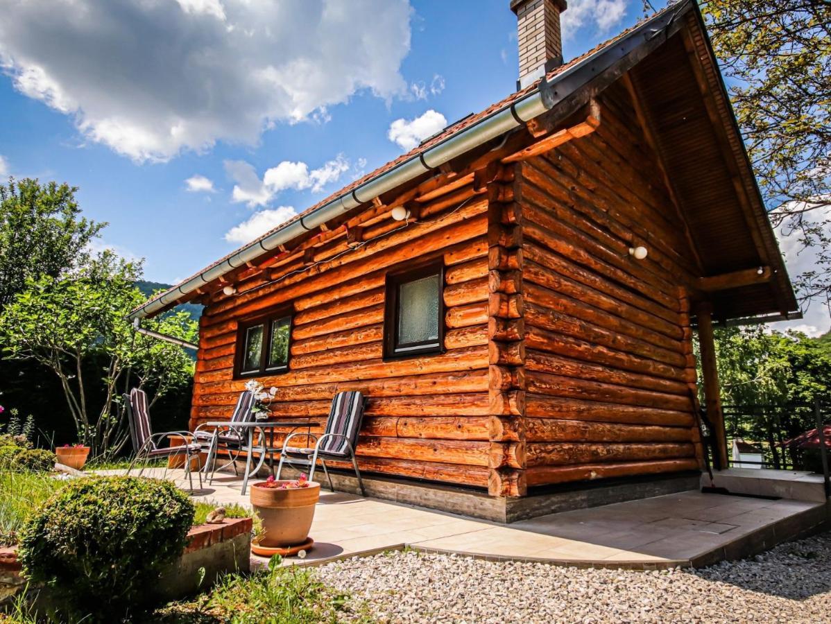 Home Eden Dobrenica Бихач Экстерьер фото