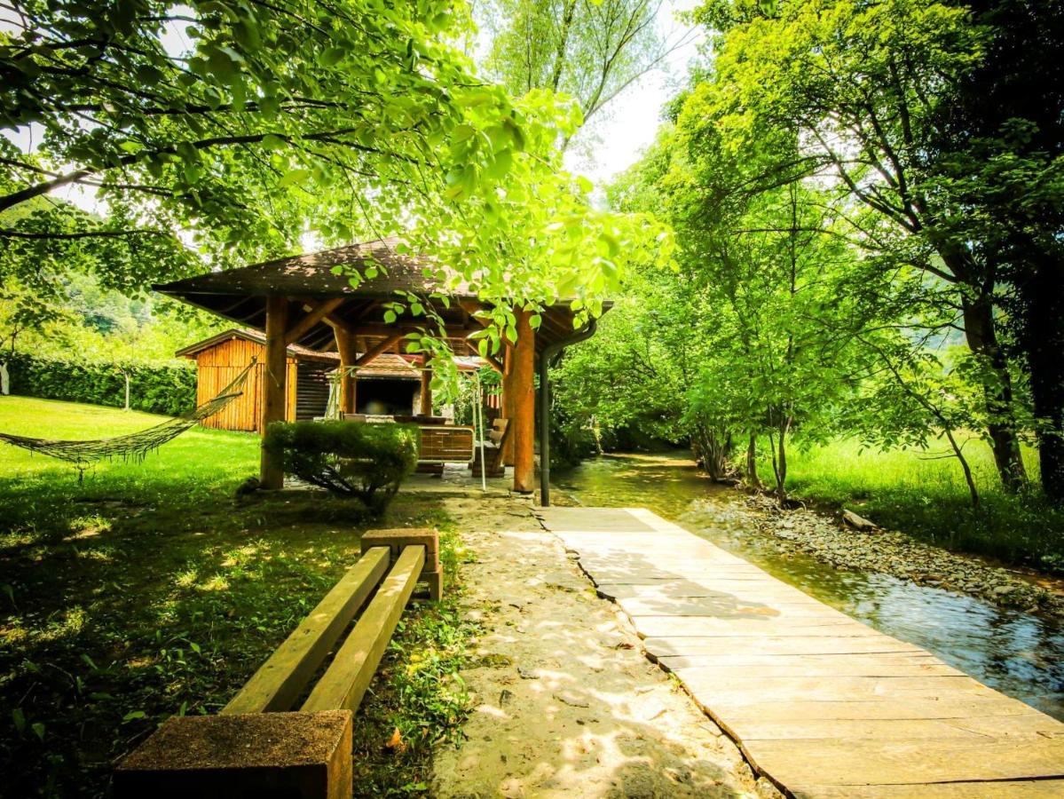 Home Eden Dobrenica Бихач Экстерьер фото
