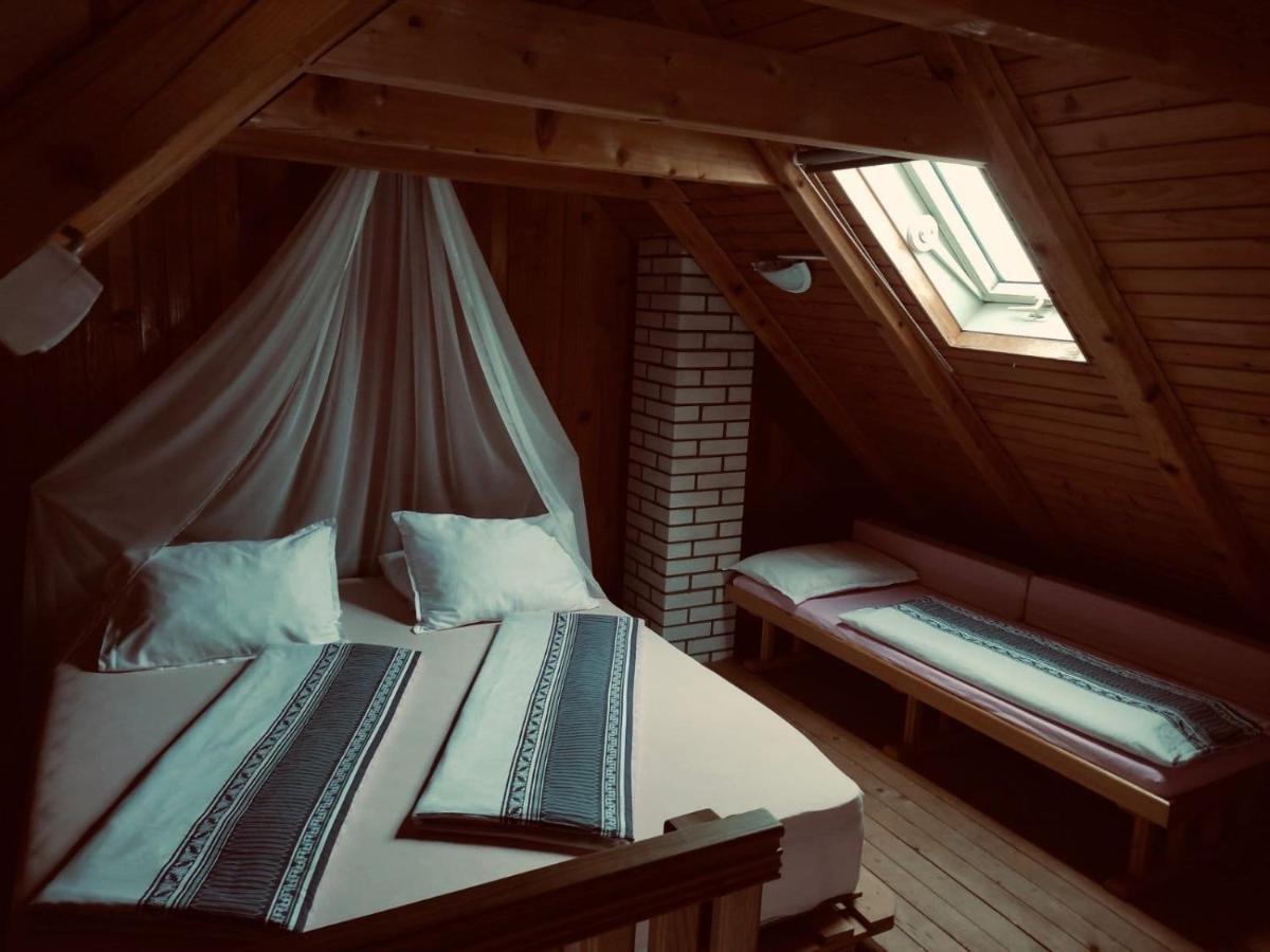 Home Eden Dobrenica Бихач Экстерьер фото